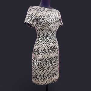 Vince Camuto Gold Black Sheath Jacquard Dress Geometric Size 2